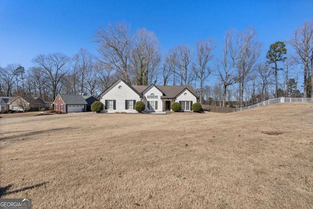 5675 Bridle Glen Dr., Sugar Hill, GA 30518