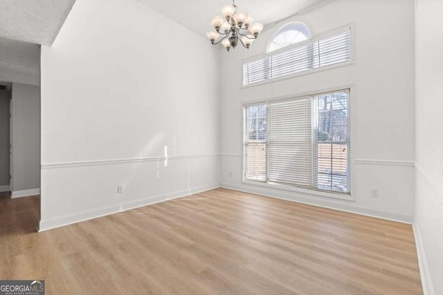 5675 Bridle Glen Dr., Sugar Hill, GA 30518