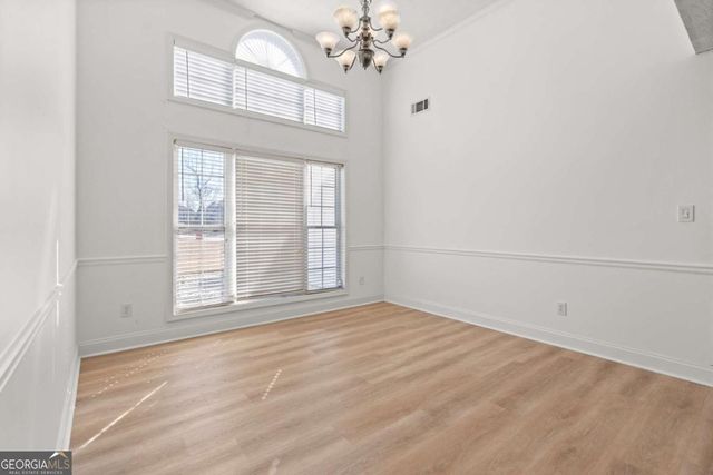 5675 Bridle Glen Dr., Sugar Hill, GA 30518