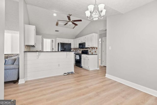 5675 Bridle Glen Dr., Sugar Hill, GA 30518