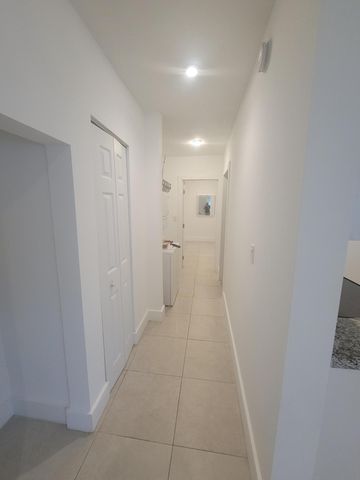 1415 SE 2nd Street 2, Fort Lauderdale, FL 33301