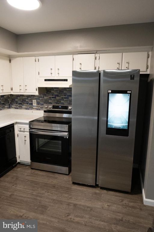 901 HOLBORN CT, Sterling, VA 20164
