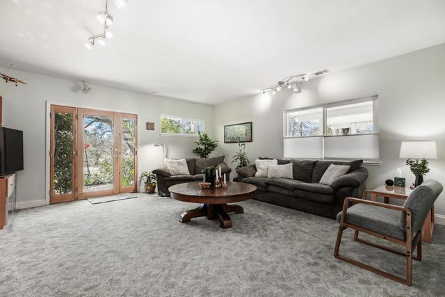 1036 First Right Rd, El Dorado, CA 95623