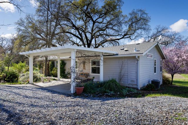 1036 First Right Rd, El Dorado, CA 95623