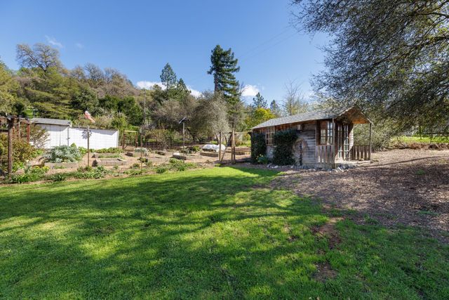 1036 First Right Rd, El Dorado, CA 95623