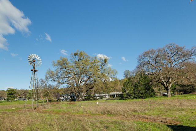 1036 First Right Rd, El Dorado, CA 95623