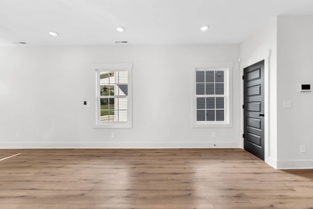 35 Charleston Cove, Clarksville, TN 37043