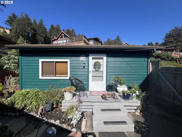 19921 WHALESHEAD Rd U3, Brookings, OR 97415