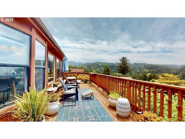 19921 WHALESHEAD Rd U3, Brookings, OR 97415