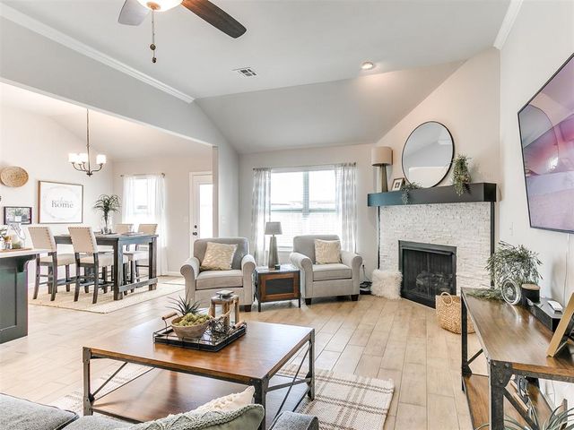 11436 SW 11th Street, Yukon, OK 73099