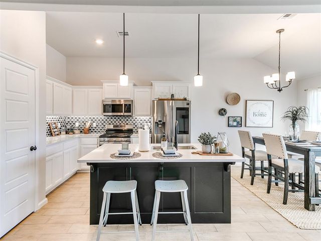 11436 SW 11th Street, Yukon, OK 73099