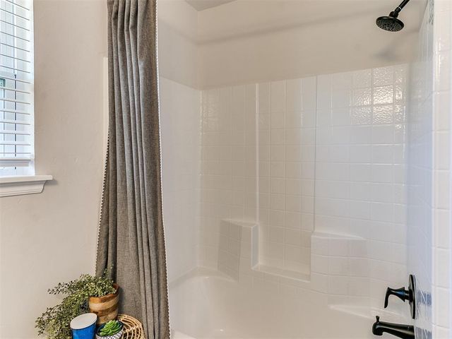 11436 SW 11th Street, Yukon, OK 73099
