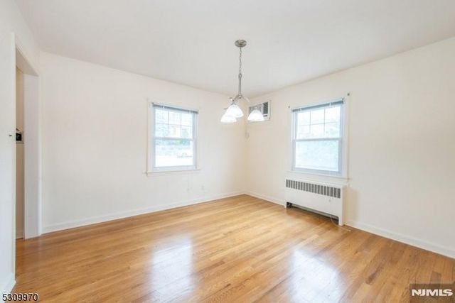 74 Pine Street, Verona, NJ 07044