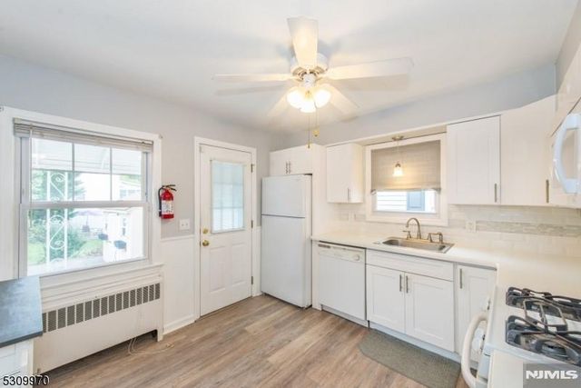 74 Pine Street, Verona, NJ 07044