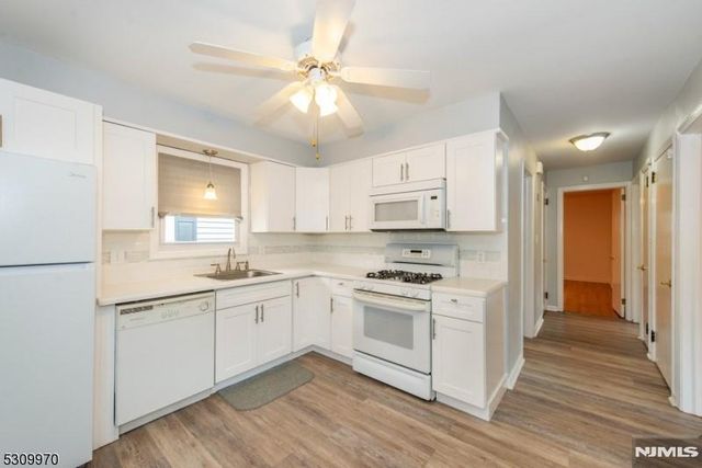 74 Pine Street, Verona, NJ 07044