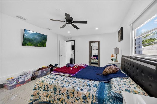 5407 ROSEMONT AVENUE, Tampa, FL 33614