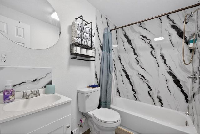 5407 ROSEMONT AVENUE, Tampa, FL 33614