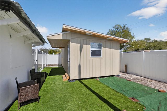 5407 ROSEMONT AVENUE, Tampa, FL 33614