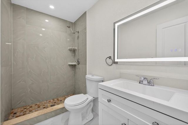 5407 ROSEMONT AVENUE, Tampa, FL 33614