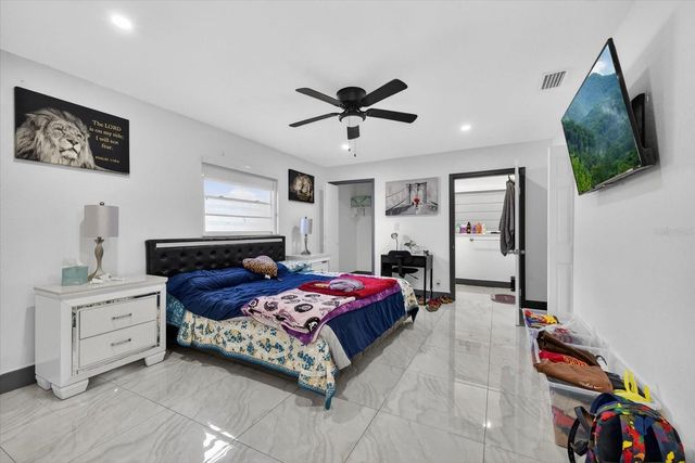 5407 ROSEMONT AVENUE, Tampa, FL 33614