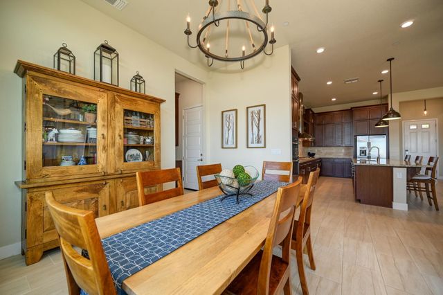 638 Valley Brook Ct, El Dorado Hills, CA 95762