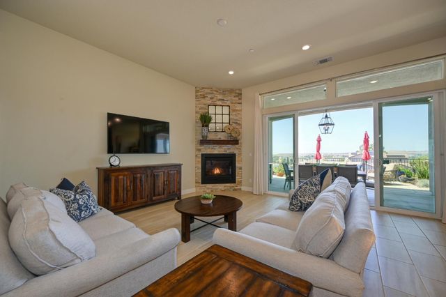 638 Valley Brook Ct, El Dorado Hills, CA 95762