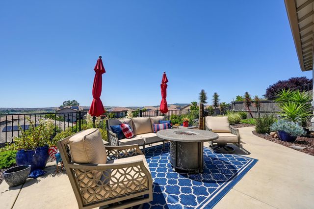 638 Valley Brook Ct, El Dorado Hills, CA 95762