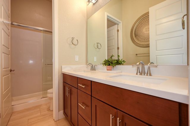 638 Valley Brook Ct, El Dorado Hills, CA 95762
