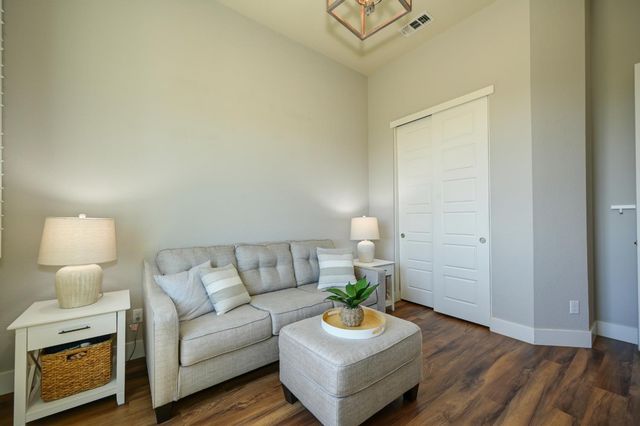 638 Valley Brook Ct, El Dorado Hills, CA 95762