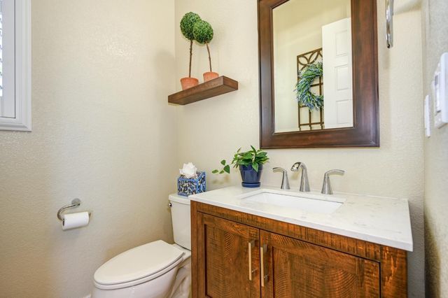 638 Valley Brook Ct, El Dorado Hills, CA 95762