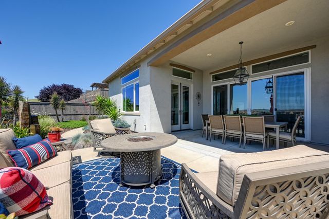 638 Valley Brook Ct, El Dorado Hills, CA 95762