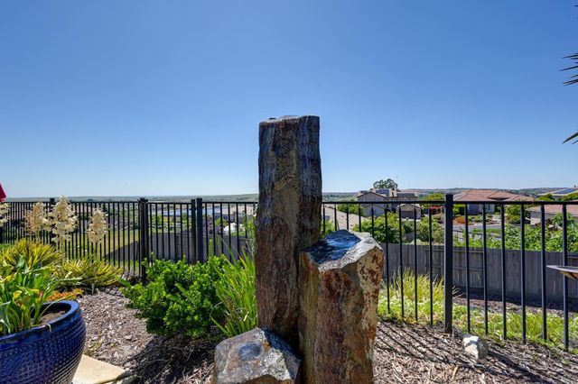 638 Valley Brook Ct, El Dorado Hills, CA 95762