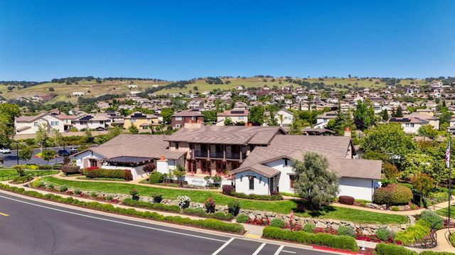638 Valley Brook Ct, El Dorado Hills, CA 95762