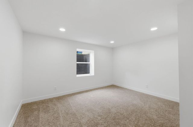 411 E 6th St, Valley Center, KS 67147
