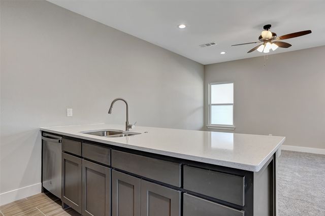 1304 Country Road, Whitesboro, TX 76273