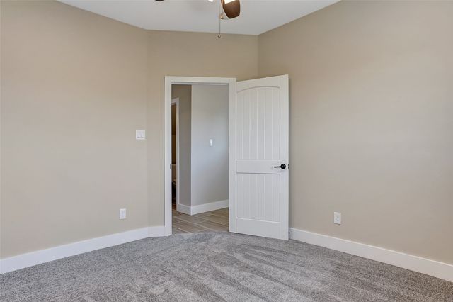 1304 Country Road, Whitesboro, TX 76273