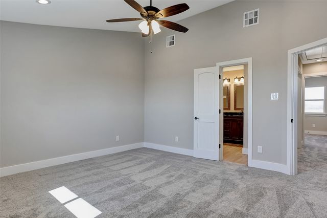 1304 Country Road, Whitesboro, TX 76273