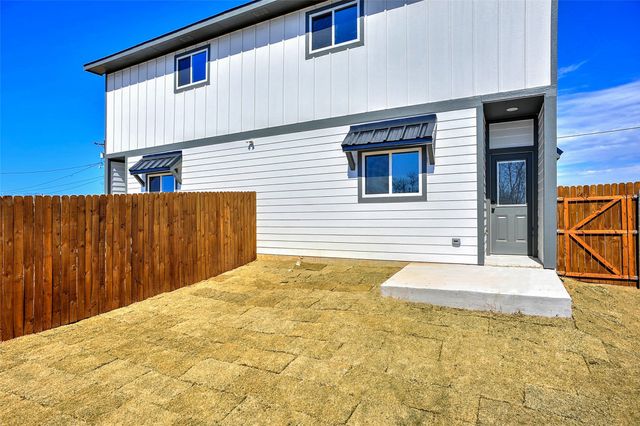 1304 Country Road, Whitesboro, TX 76273