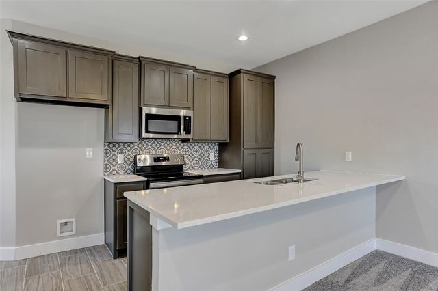 1304 Country Road, Whitesboro, TX 76273