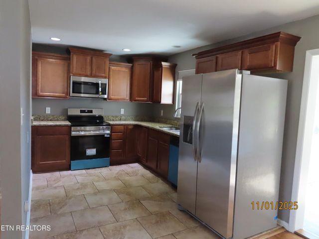 6613 Burbank Circle, Knoxville, TN 37918