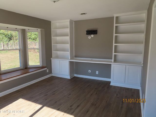 6613 Burbank Circle, Knoxville, TN 37918