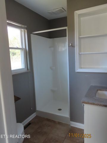 6613 Burbank Circle, Knoxville, TN 37918