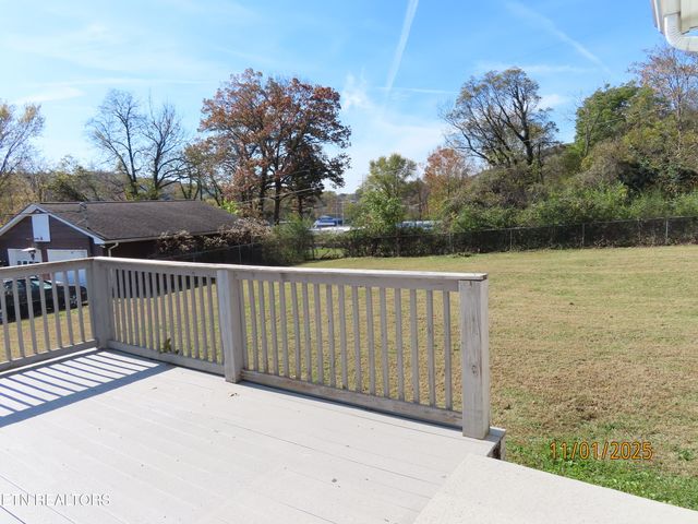 6613 Burbank Circle, Knoxville, TN 37918