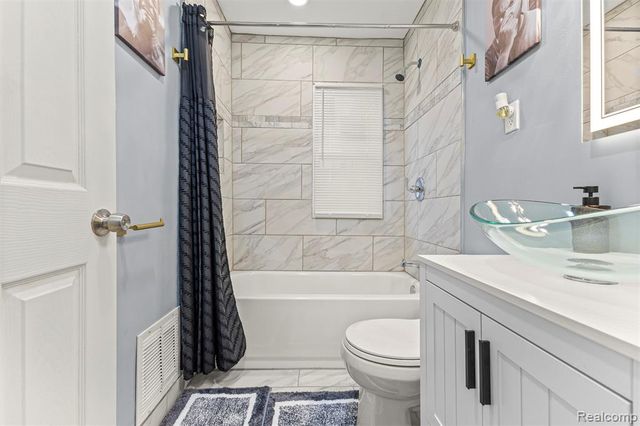 13351 Tacoma Street, Detroit, MI 48205