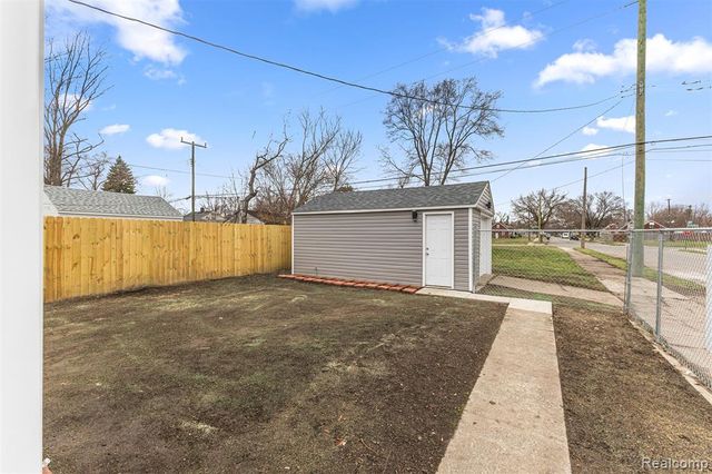 13351 Tacoma Street, Detroit, MI 48205