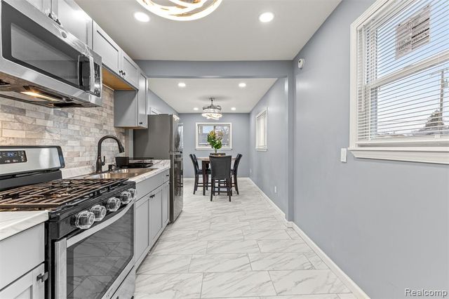 13351 Tacoma Street, Detroit, MI 48205