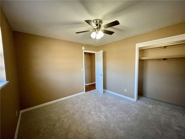 1714 Horseshoe Drive, Springdale, AR 72762