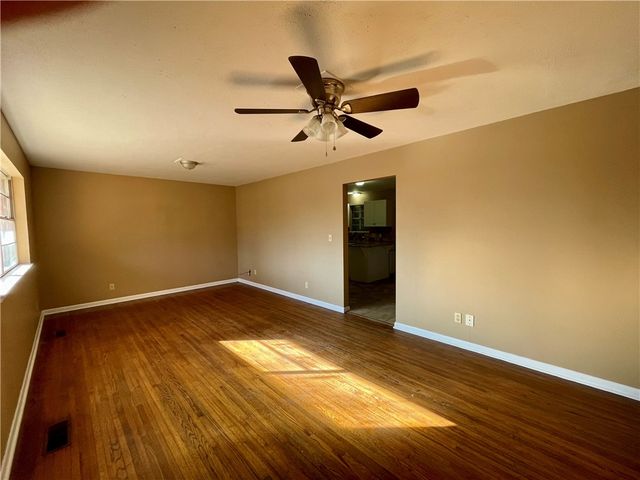 1714 Horseshoe Drive, Springdale, AR 72762