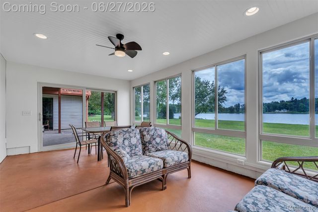 2276 Webster Park Drive, Genoa Township, MI 48843