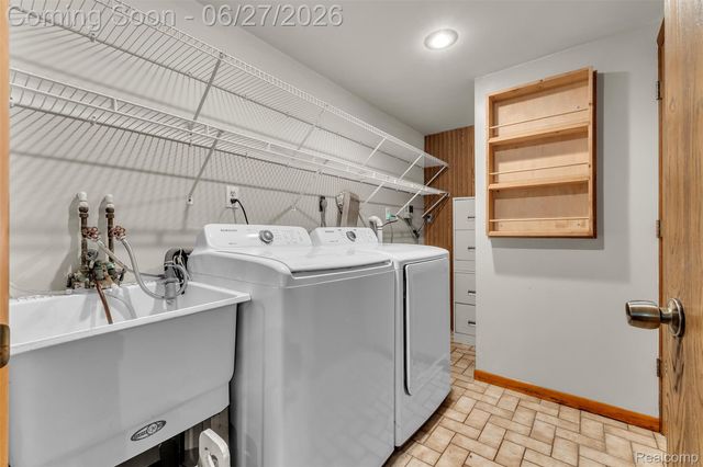2276 Webster Park Drive, Genoa Township, MI 48843